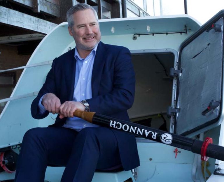 Tom-Bromwich-takes-to-the-oars